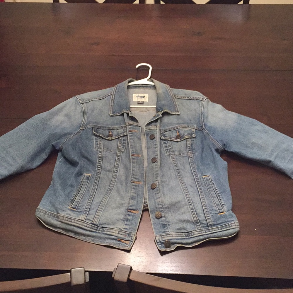 Woman’s jean jacket Old navy